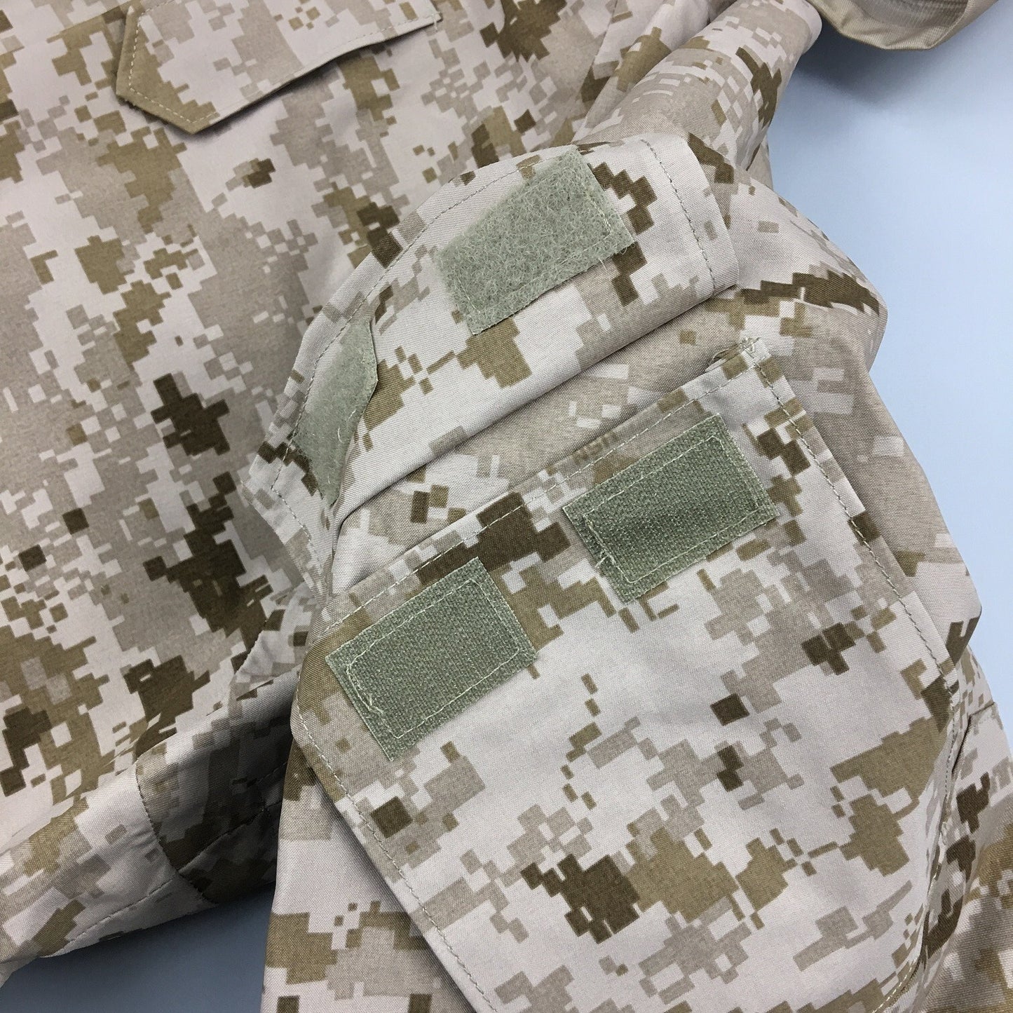 NEW US NAVY NWU Type II  AOR1 desert Goretex parka size LR  Large Regular
