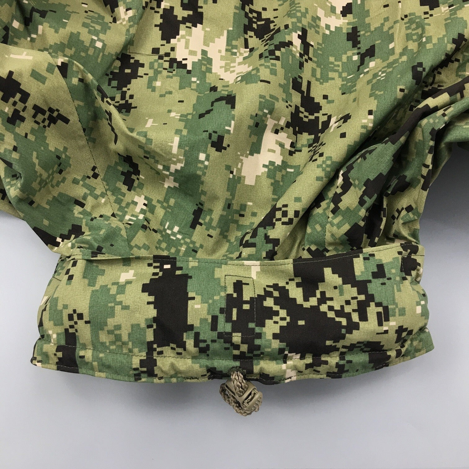 NEW US NAVY NWU Type III  AOR2 Woodland Gore-tex parka jacket size LR