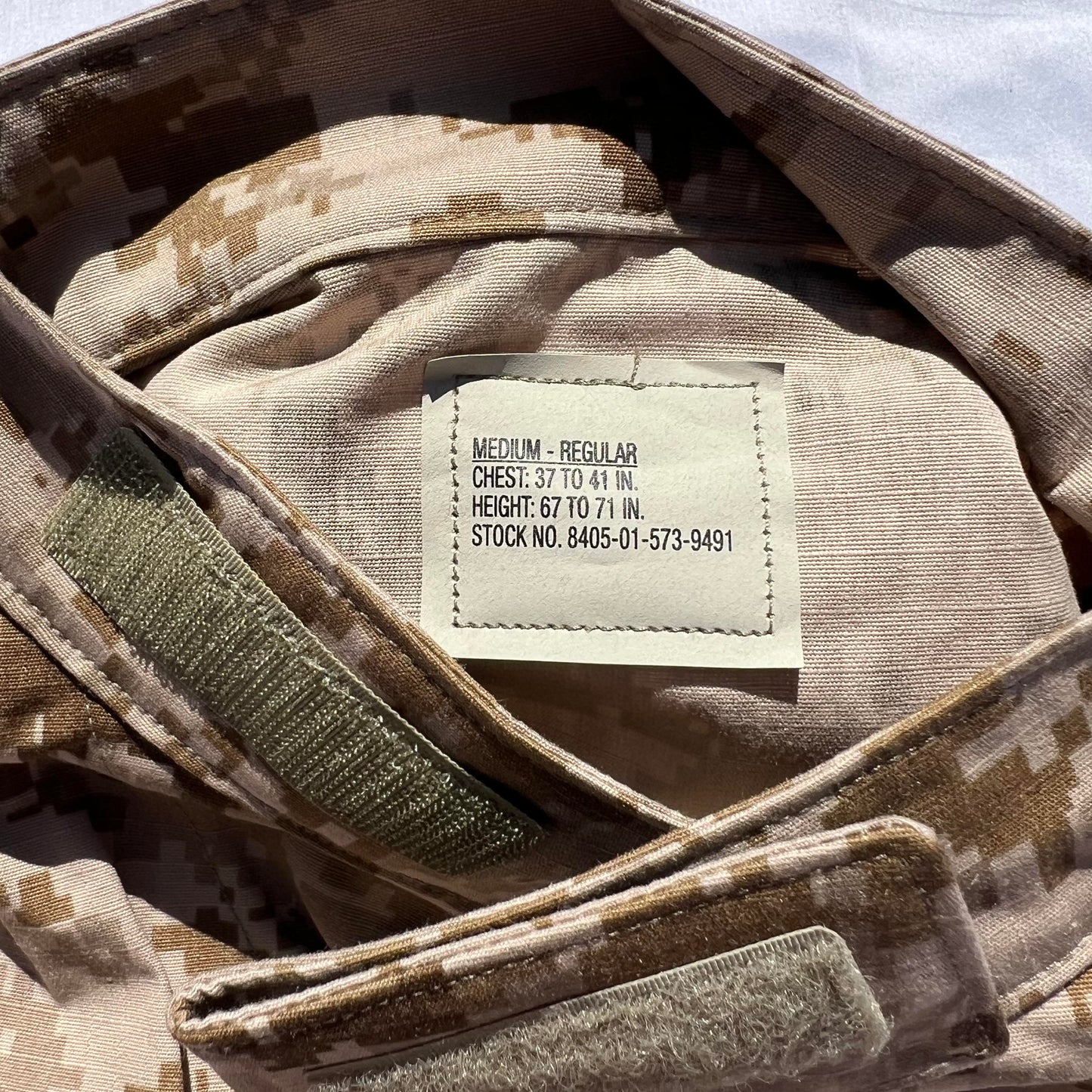 NEW US NAVY NWU Type II  AOR1 desert Shirt Blouse size MR Medium Regular